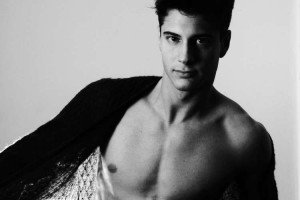 just-guys-thirsty-hot-men-guys-at-yapshow-17