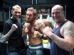 Tom Hardy With Tattoo Artist John Morris Latham Left And Danny picture