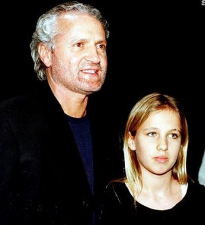 Gianni Versace y Allegra Beck. En su testamento, Versace -asesinado en ...