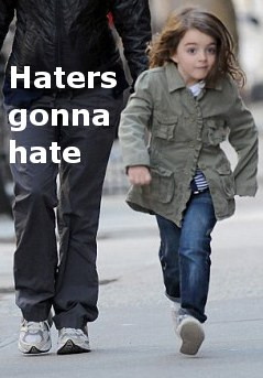 Tina Fey’s Daughter Becomes Internet Sensation