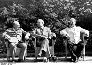 ... Bild 183-H27035, Potsdamer Konferenz, Churchill, Truman, Stalin.jpg