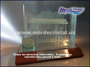 presentadores de escritorio dise ados y fabricados en vidrio