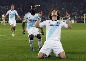 Chelsea's David Luiz (R) celebrates scoring a goal against FC Basel ...