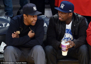 Two big name stars spotted sitting court side at the Lakers game at ...