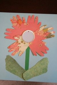 Mother’s Day Craft For Toddlers – Hand and Foot Print Flower