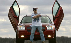 Staff rapper wannabe Associate Technical Editor Robin Warner poses ...