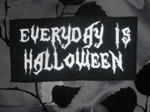 Yess. I LOVE Halloween! :)