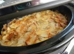 Crockpot Scalloped Potatoes & Ham Recipe. Making it as I type this ...