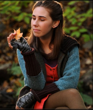 Zosia Mamet as Shoshanna Shapiro