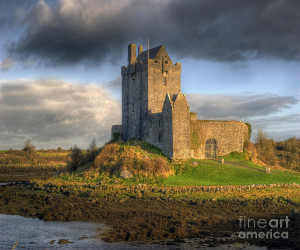 Dunguaire Castle Kinvara...