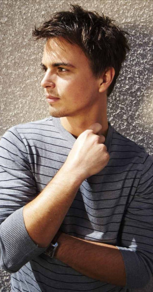 MV5BMTYyODk0MDExN15BMl5BanBnXkFtZTcwMTM1NTkyNA%40%40._V1_SY1200_CR85,0 ...