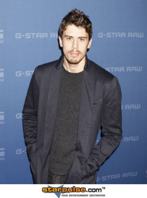 Toby Kebbell Pictures & Photos