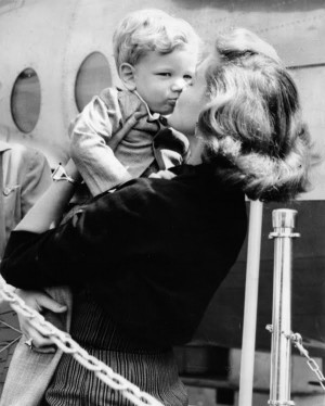 50 quotes: classic stars talk about moms and motherhood