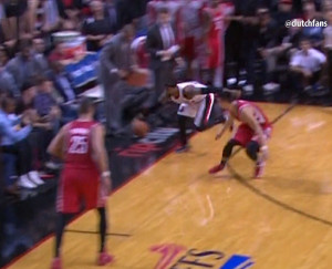 Mo Williams was out of bounds (UPDATE: Looks like he stayed in)
