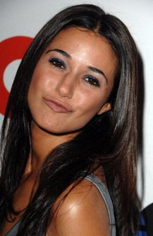 emmanuelle chriqui Images and Graphics