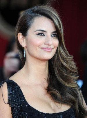 Penelope Cruz Wants To Be Loved for Who She Is!