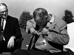 Lyndon Johnson showed off his surgical scar after a double operation ...