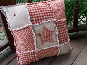 20 Inspiring Handmade Patriotic Pillow Designs (2)