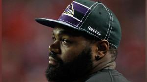 michael oher mini biography tv pg 03 02 michael oher came from a ...