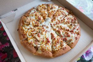 Pizza Hut] Get a Medium/Large Pizza of the Day for $10 (Online Orders ...