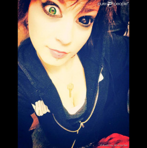 Moonda Tee Nicholas Brendon