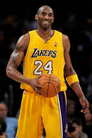 Kobe Bryant becomes fifth NBA player to score 30,000 points