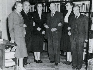 Alfred Wiener (center) and several colleagues at the Wiener Library in ...