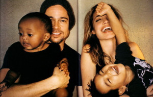 Angelina Jolie enfrenta su miedo al cáncer de mama cortando por lo ...