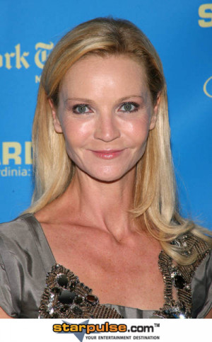 Joan Allen Pictures & Photos
