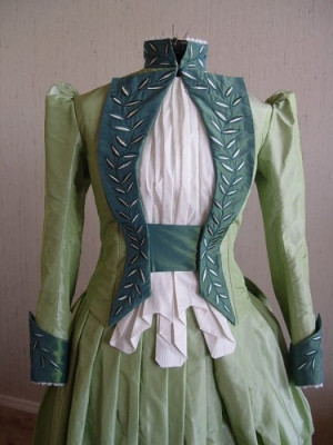 Mina's dresses - bram-stokers-dracula Photo