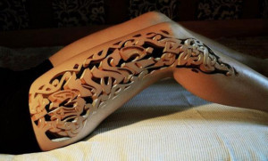 Amazing Wood Carving On Leg