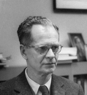 Description B.F. Skinner at Harvard circa 1950.jpg