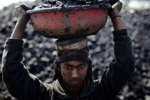coal-mines-of-meghlaya-india_coal-mine-workers-11.jpg