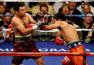 Oscar De La Hoya and Manny Pacquiao - Oscar De La Hoya v Manny ...
