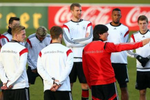 No more Mr. Nice Guy: Joachim Löw addresses his players ahead of the ...
