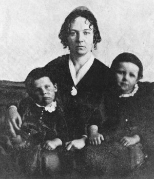 Elizabeth Cady Stanton with two of her children in 1848