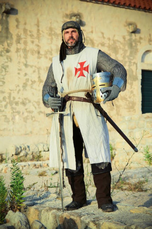 Knights Templar reenactor images