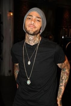 Travie McCoy! Pure sexyness! - Yet again, discovered this while ...