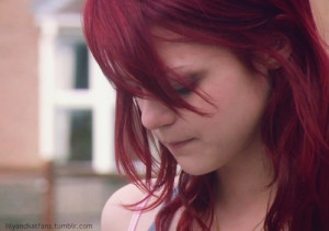 ... tv gif serie naomi jj girls quotes hair fitch katie red subtitles