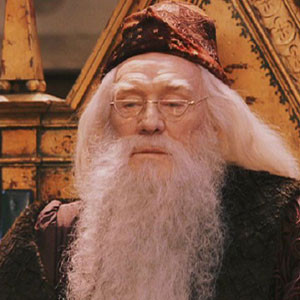 Richard Harris aceptó el papel de Dumbledore cuando su nieta amenazó ...