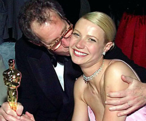 Gwyneth Paltrow shared a special moment with her dad, Bruce, after her ...