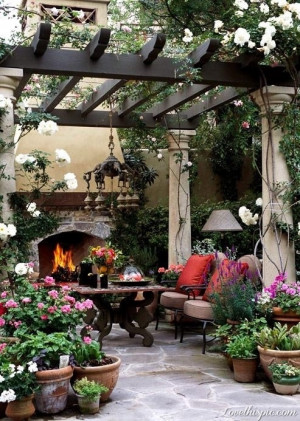Beautiful Outdoor Garden Room