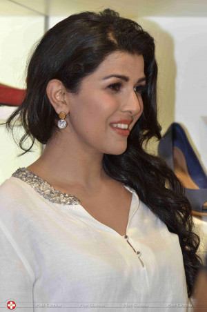 nimrat kaur hot