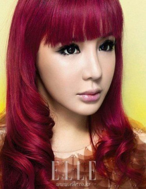 2ne1ボム の画像をもっと見る?