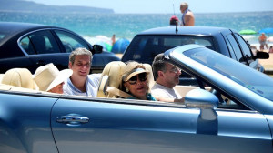 Kerry Packer 39 s widow Ros takes friends for spin around Sydney 39 s ...