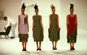 ... /2009/04/12/designer-hussein-chalayan-wearable-portable-architecture