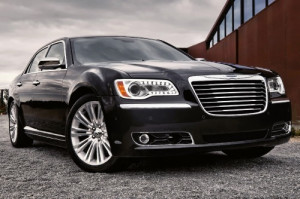 2013 Chrysler 300 4dr Sdn SRT8 RWD