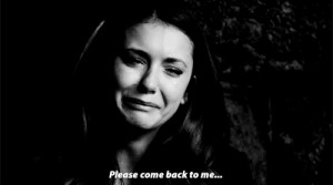 Elena begs Damon to come back to her in 