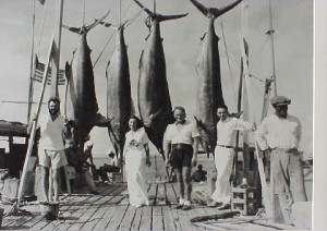 Ernest Hemingway, Michael & Helen Lerner And Julio Sanchez With A Nice ...