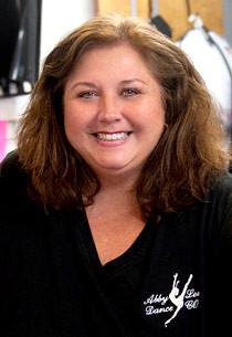 Dance Moms ' Abby Lee Miller On Ranking Students and Dressing Them ...